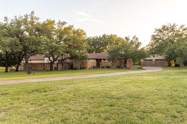 515 East TRL, Spicewood, TX 78669