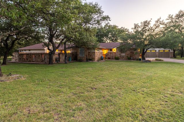 515 East TRL, Spicewood, TX 78669
