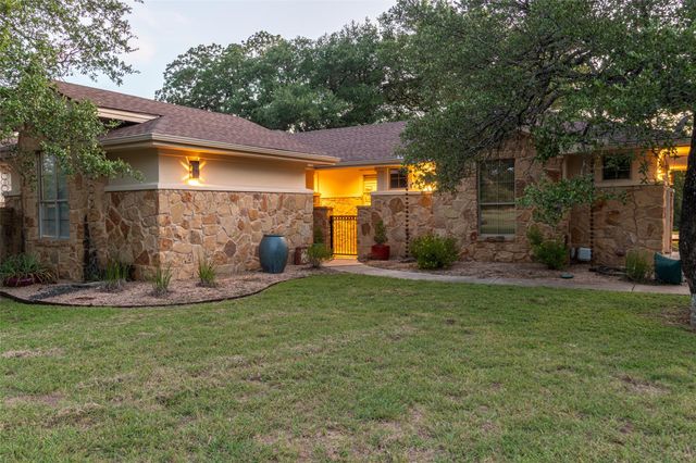 515 East TRL, Spicewood, TX 78669