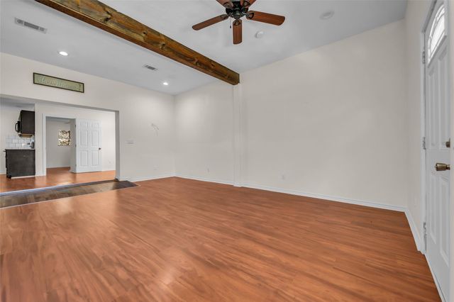201-A W Mink Street, Willis, TX 77378