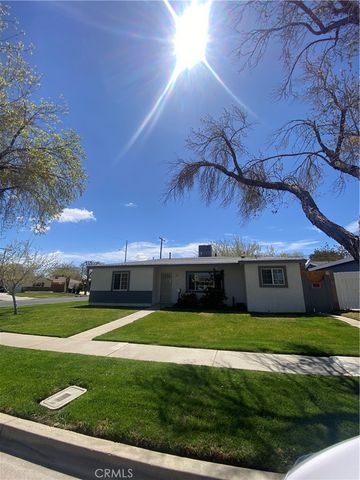 646 E Nugent, Lancaster, CA 93535