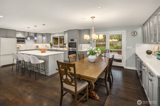 16225 NE 112th Court, Redmond, WA 98052