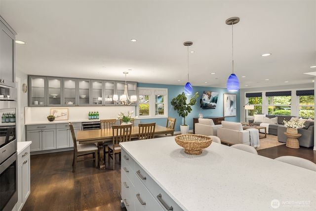 16225 NE 112th Court, Redmond, WA 98052