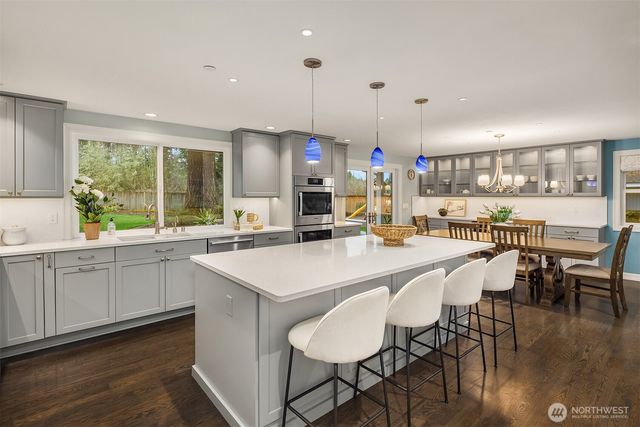 16225 NE 112th Court, Redmond, WA 98052