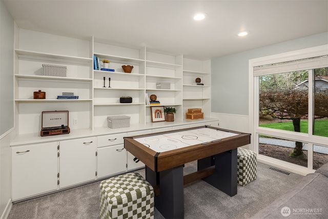 16225 NE 112th Court, Redmond, WA 98052