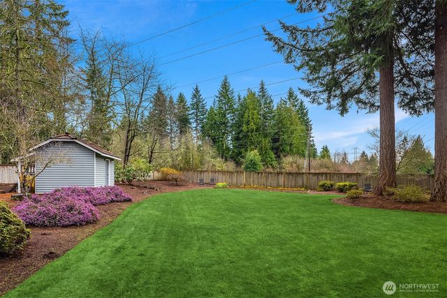 16225 NE 112th Court, Redmond, WA 98052