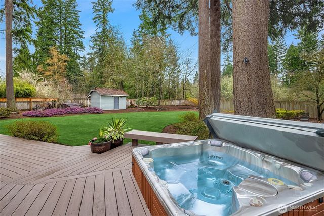 16225 NE 112th Court, Redmond, WA 98052