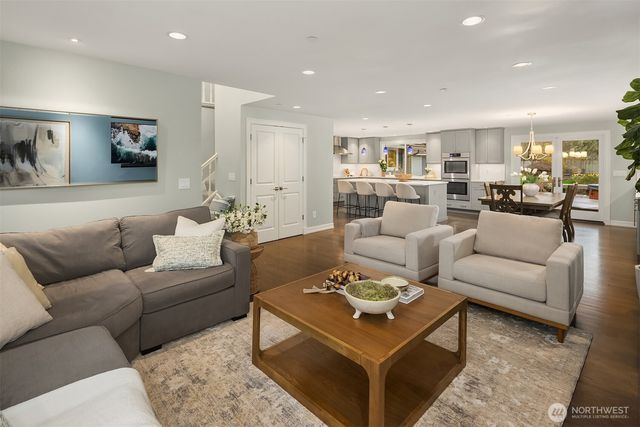 16225 NE 112th Court, Redmond, WA 98052