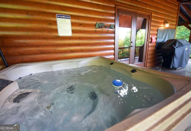 93 Deer Hunter Trail 1A, Blue Ridge, GA 30513