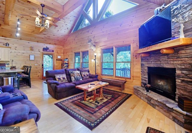 93 Deer Hunter Trail 1A, Blue Ridge, GA 30513