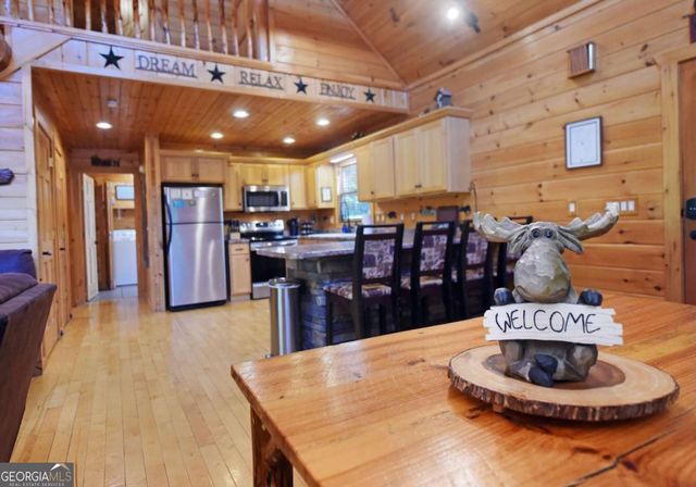 93 Deer Hunter Trail 1A, Blue Ridge, GA 30513