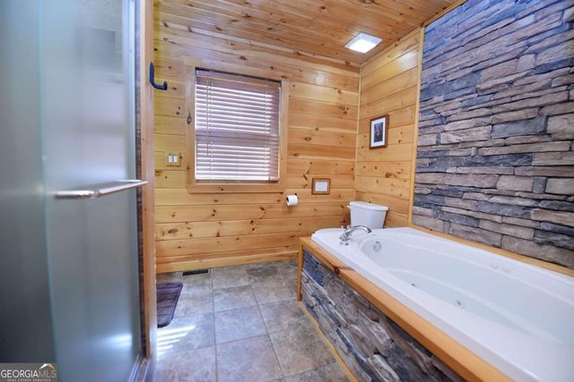 93 Deer Hunter Trail 1A, Blue Ridge, GA 30513