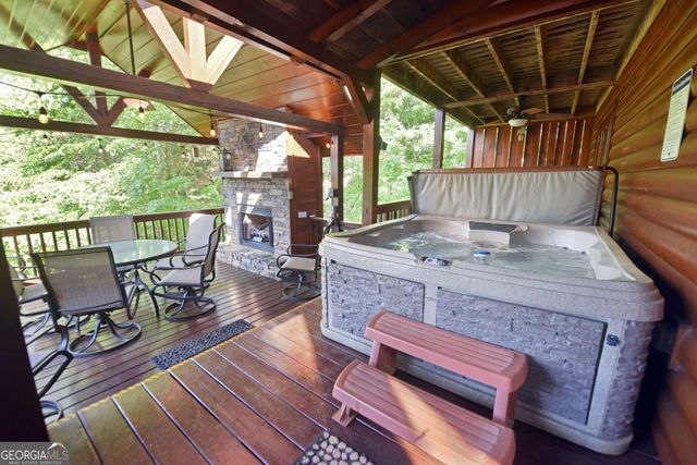 93 Deer Hunter Trail 1A, Blue Ridge, GA 30513