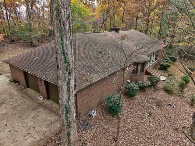 702 Lake Hills Drive, Trenton, GA 30752