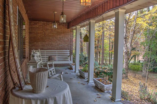 702 Lake Hills Drive, Trenton, GA 30752