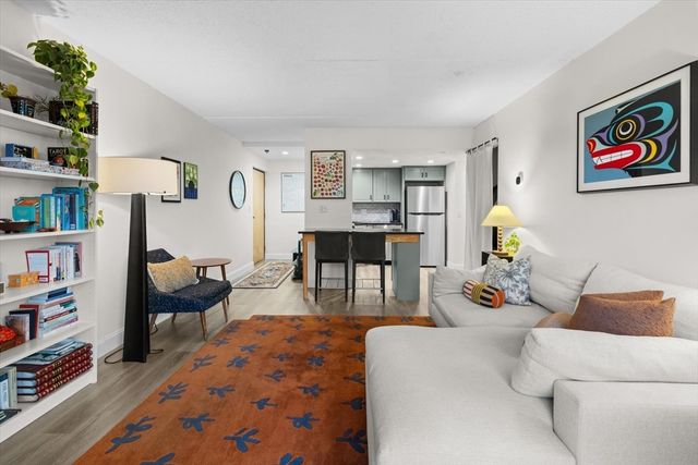 390 Broadway 54, Somerville, MA 02145