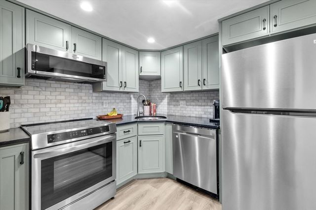 390 Broadway 54, Somerville, MA 02145