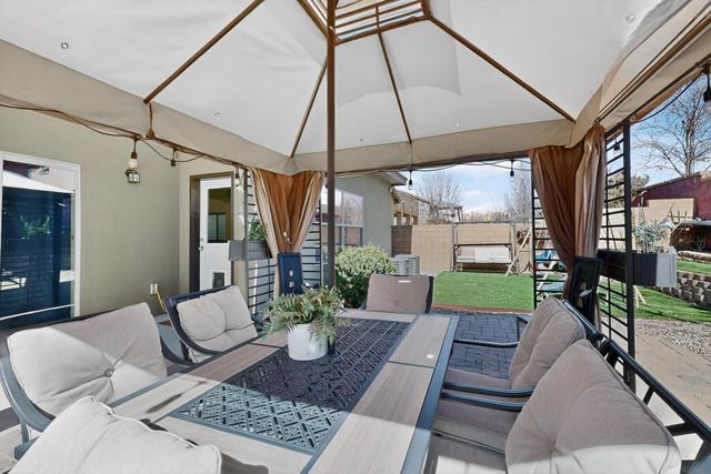 3365 Llano Vista Loop NE, Rio Rancho, NM 87124