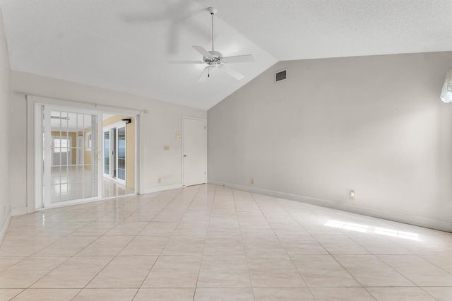 6083 SUNBERRY Circle, Boynton Beach, FL 33437