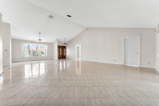 6083 SUNBERRY Circle, Boynton Beach, FL 33437