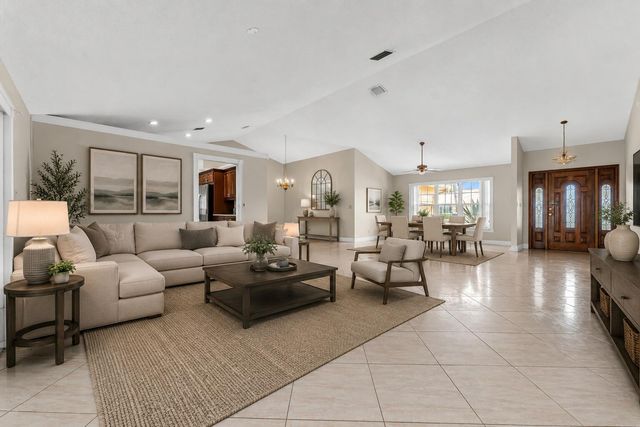 6083 SUNBERRY Circle, Boynton Beach, FL 33437