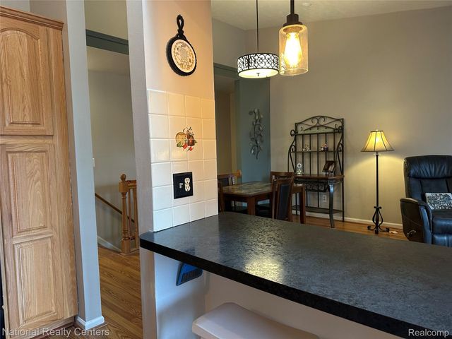 25447 Concord Lane 3, South Lyon, MI 48178