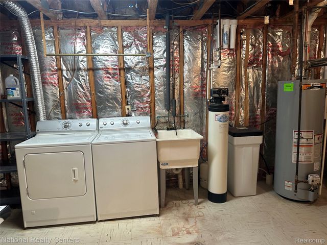 25447 Concord Lane 3, South Lyon, MI 48178