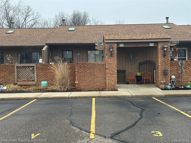 25447 Concord Lane 3, South Lyon, MI 48178