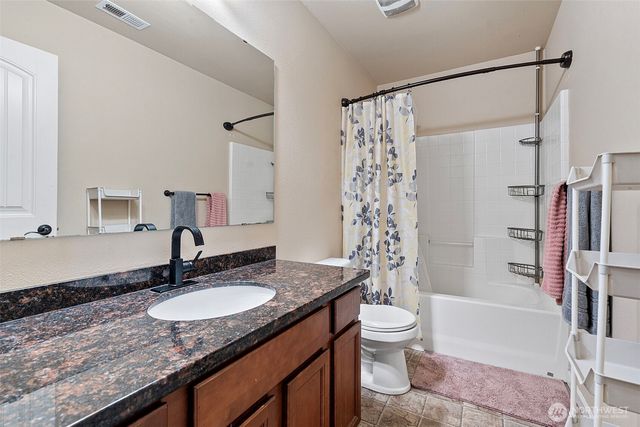15369 Callie Avenue SE, Yelm, WA 98597
