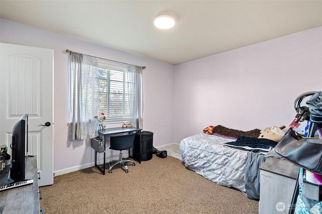 15369 Callie Avenue SE, Yelm, WA 98597