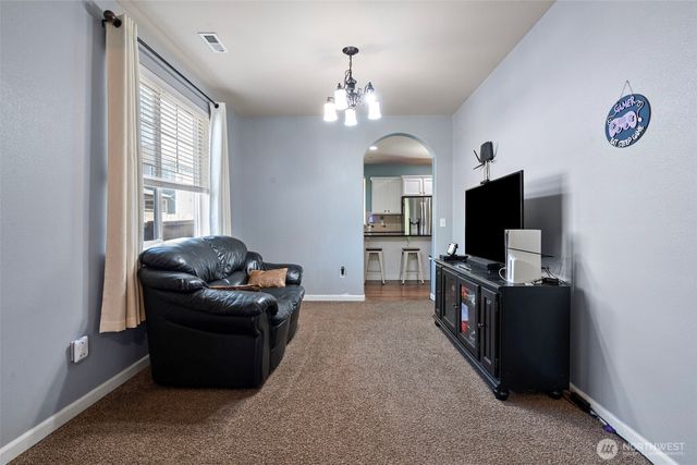 15369 Callie Avenue SE, Yelm, WA 98597