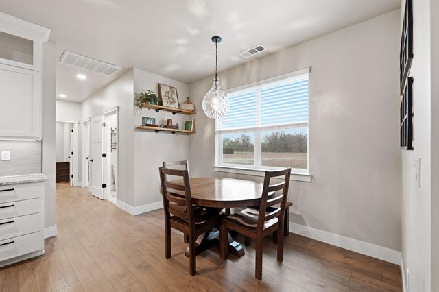 6685 Scenic Oak Court, Anderson, CA 96007