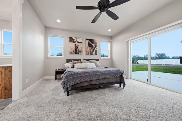 6685 Scenic Oak Court, Anderson, CA 96007