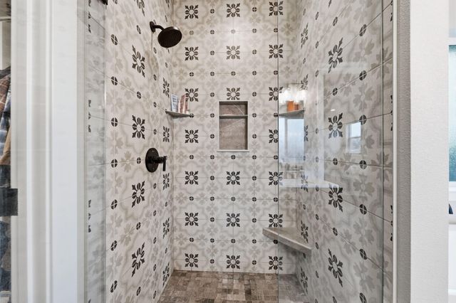 6685 Scenic Oak Court, Anderson, CA 96007