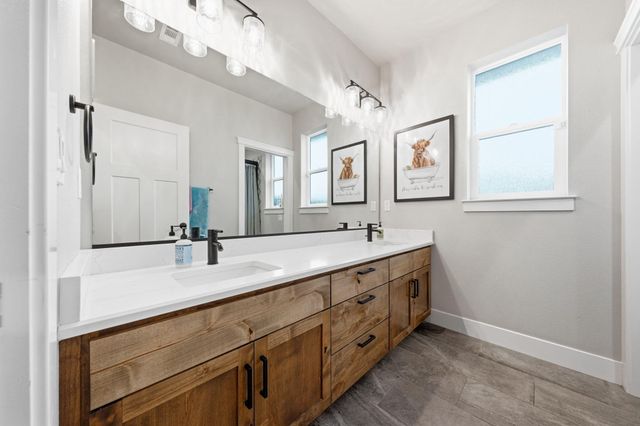 6685 Scenic Oak Court, Anderson, CA 96007