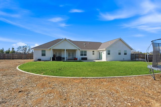 6685 Scenic Oak Court, Anderson, CA 96007