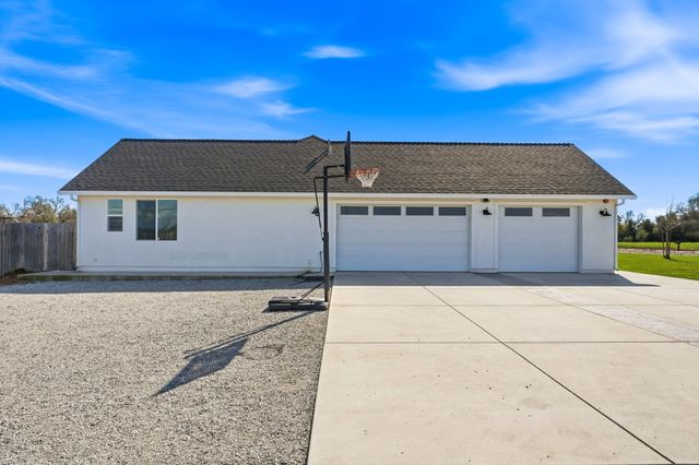 6685 Scenic Oak Court, Anderson, CA 96007