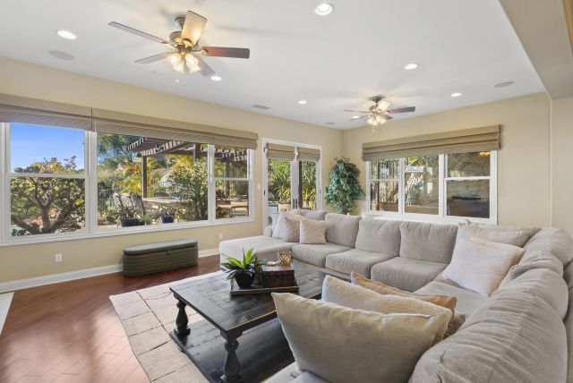 9572 Welk View Dr, Escondido, CA 92026