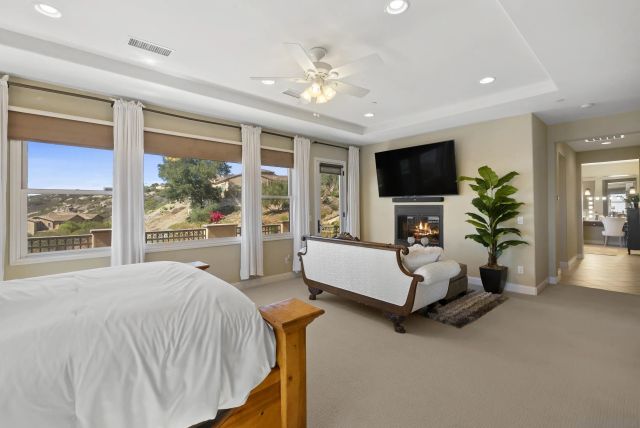 9572 Welk View Dr, Escondido, CA 92026