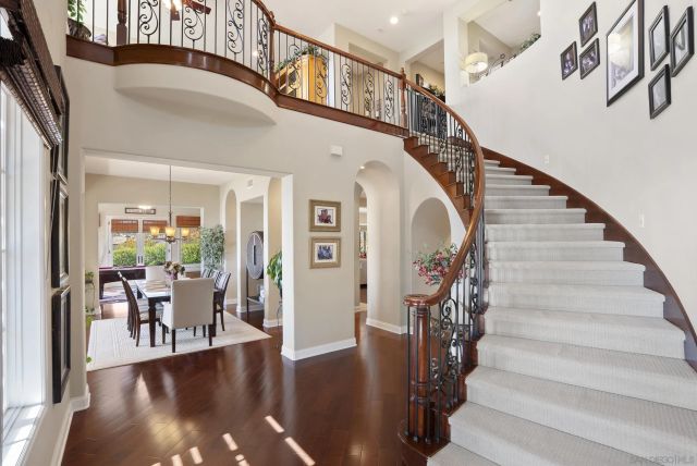 9572 Welk View Dr, Escondido, CA 92026