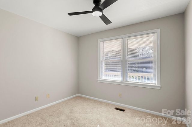 322 Holland Circle, Statesville, NC 28677