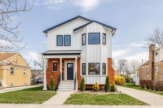 2247 S 6th Avenue, North Riverside, IL 60546
