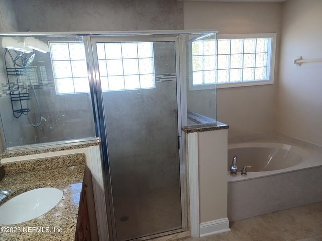 4463 ECTON Lane E, Jacksonville, FL 32246