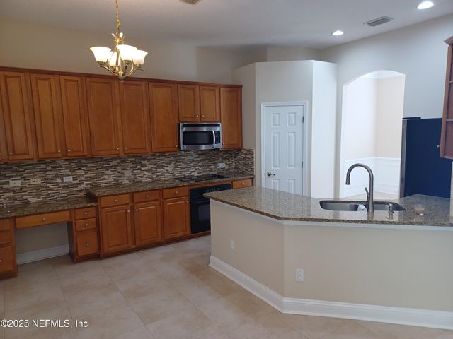 4463 ECTON Lane E, Jacksonville, FL 32246