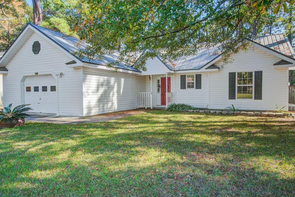 129 Carol Drive, Goose Creek, SC 29445