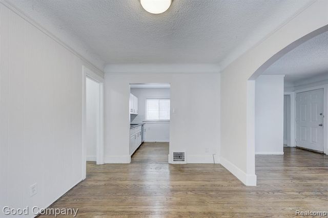 168 W Bennett Avenue, Ferndale, MI 48220