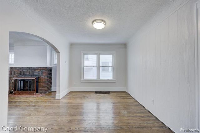 168 W Bennett Avenue, Ferndale, MI 48220