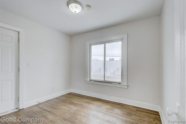 168 W Bennett Avenue, Ferndale, MI 48220