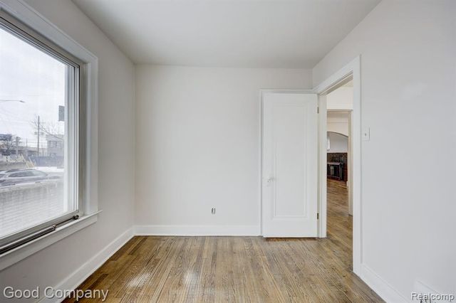 168 W Bennett Avenue, Ferndale, MI 48220