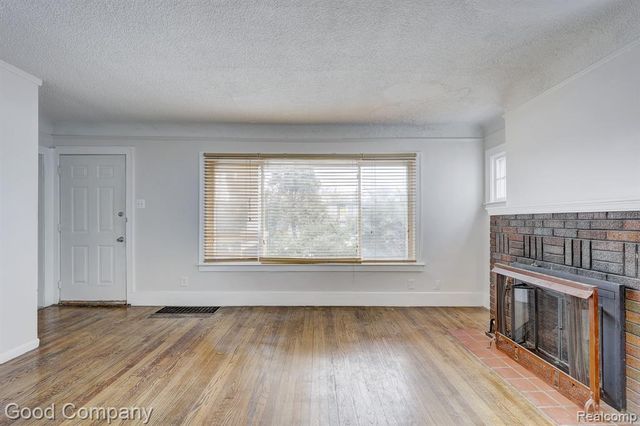 168 W Bennett Avenue, Ferndale, MI 48220